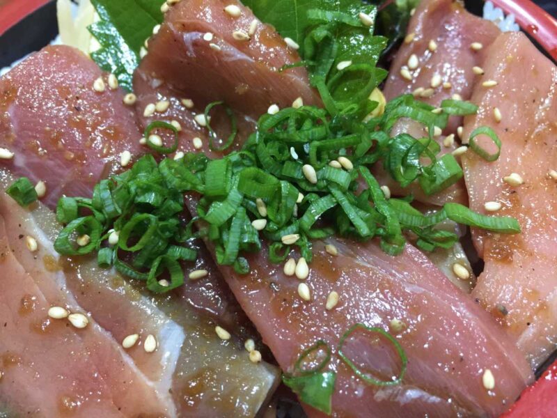 マグロ丼